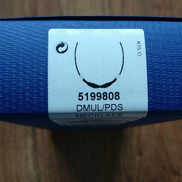 Swarovski - Stardust Twist Necklace - Picture 6 of 7